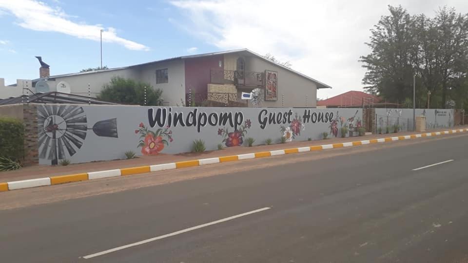 Die Windpomp Guesthouse Gobabis Zewnętrze zdjęcie